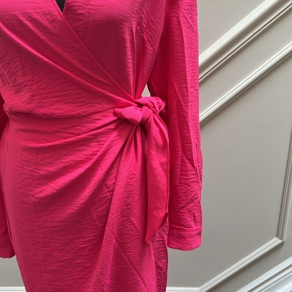 Pink wrap dress - Picture 3 of 5